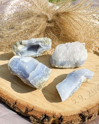 Moji milí ❄️🎄 Dnes ráno jsem odeslala poslední balíčky s garancí doručení do vánoc. 🎁 Chtěla bych Vám především moc...